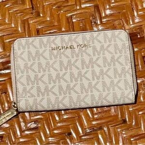 Michael Kors Monogram Beige Key & Card Holder